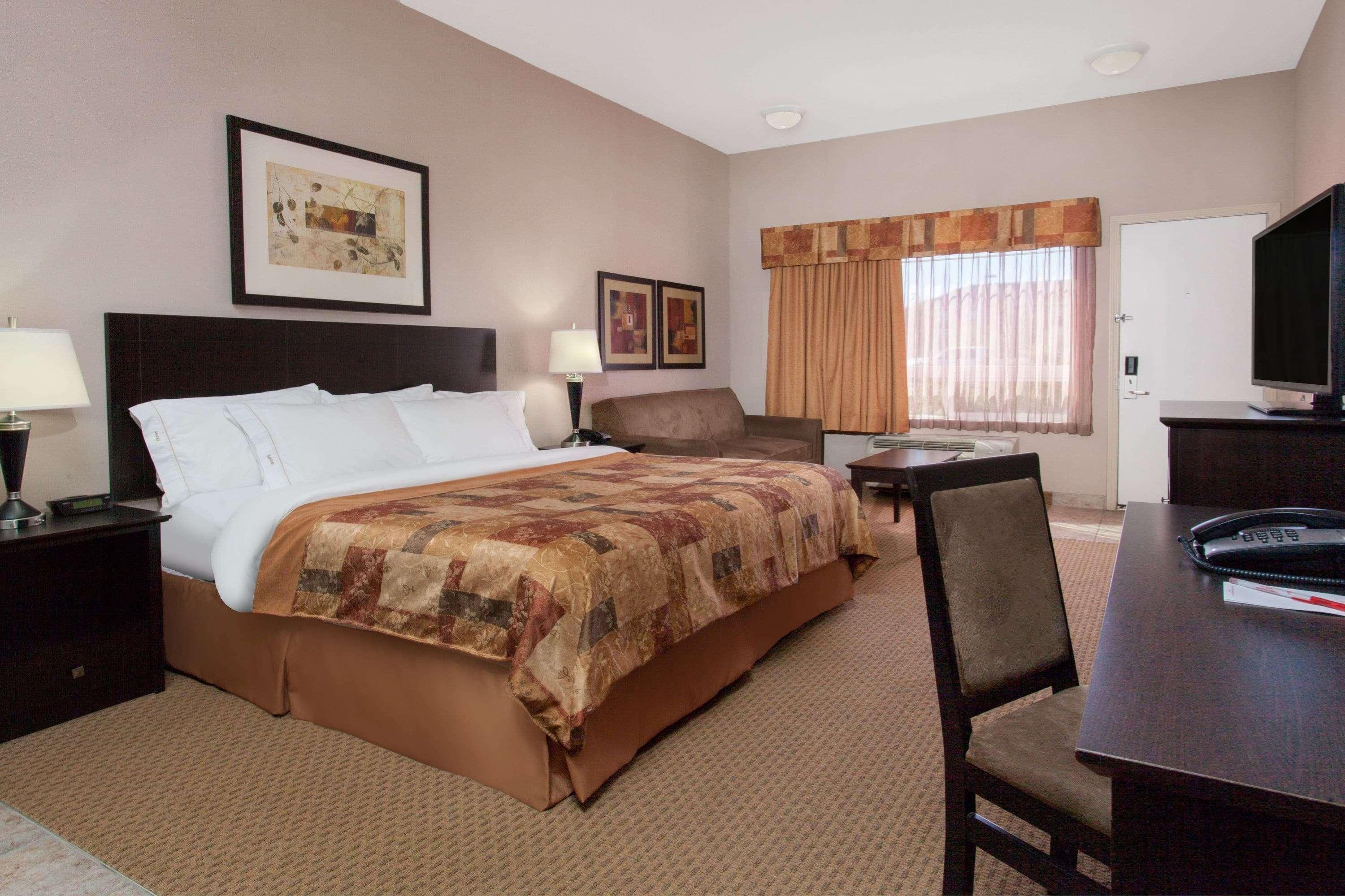 Hotel Ramada By Wyndham Brooks Esterno foto