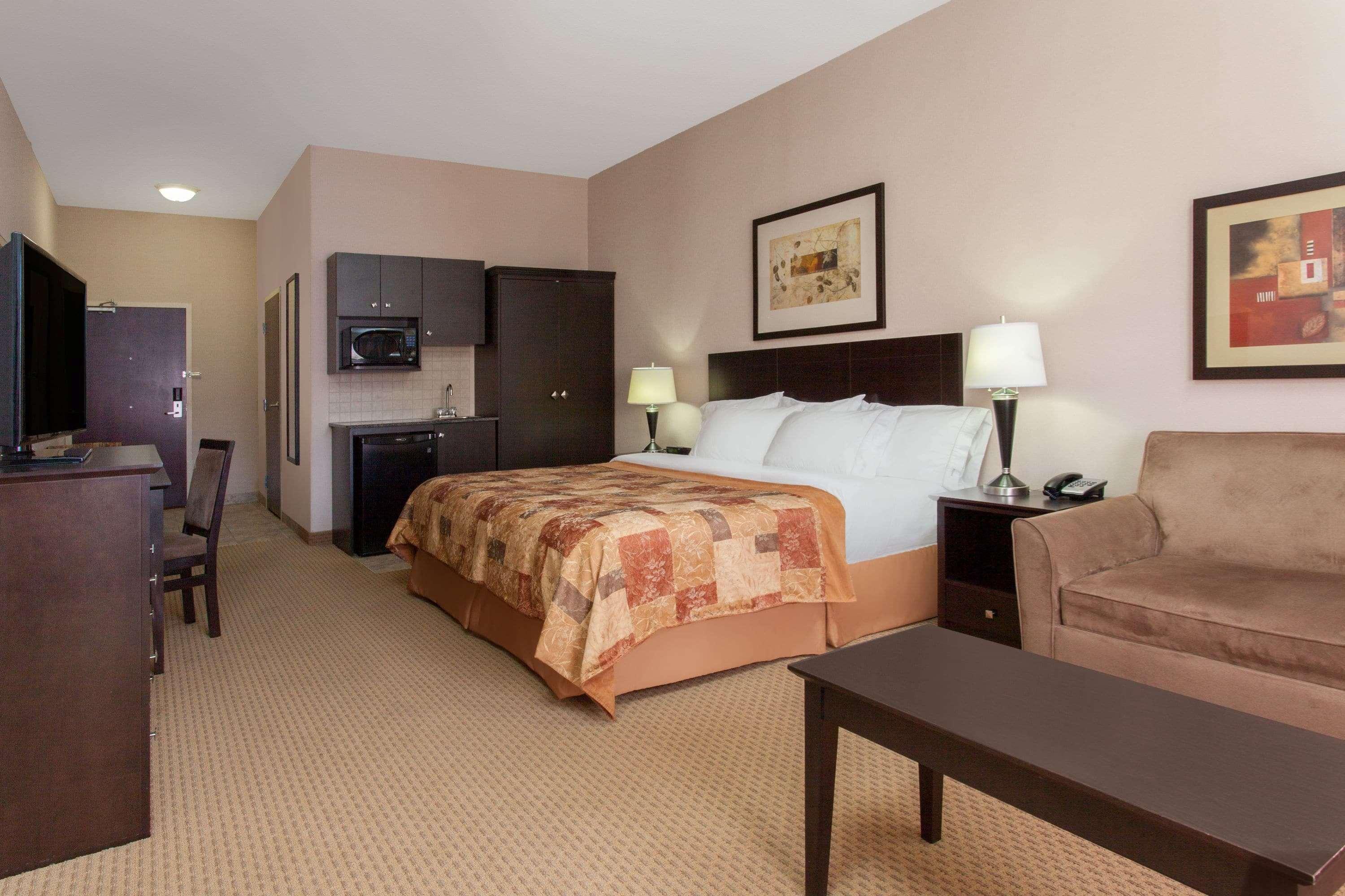 Hotel Ramada By Wyndham Brooks Esterno foto