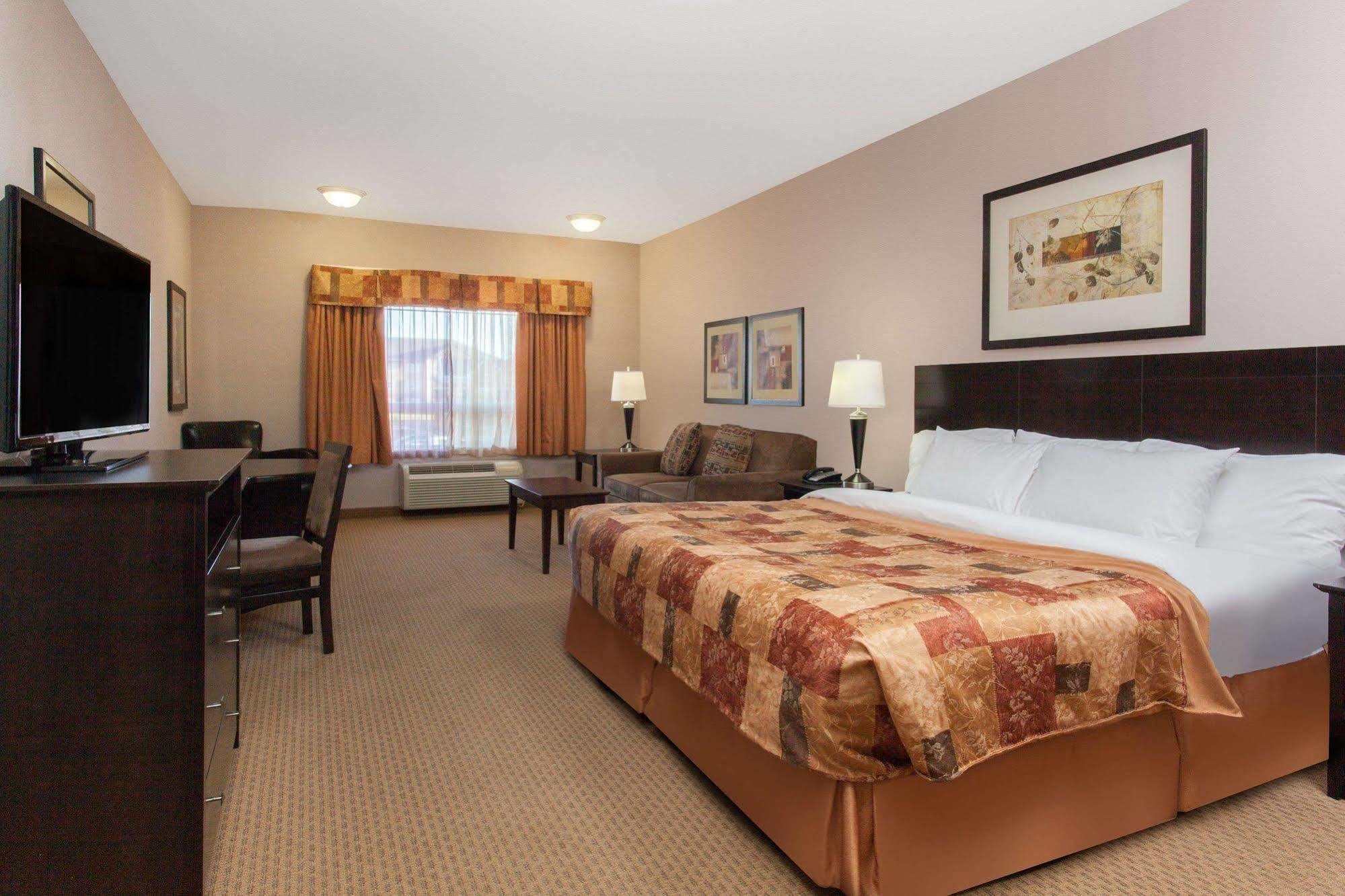 Hotel Ramada By Wyndham Brooks Esterno foto